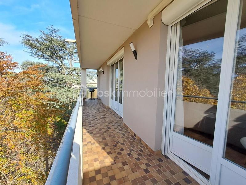 Appartement - 83 m² - 4 pièces