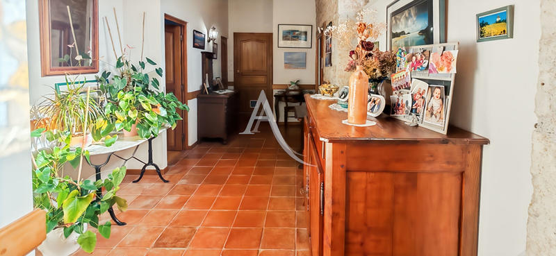 Maison - 196 m² - 6 pièces