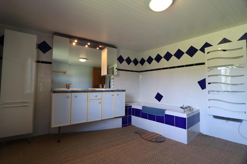 Maison - 168 m² - 6 pièces