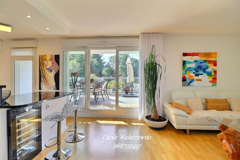 Appartement - 77 m² - 3 pièces