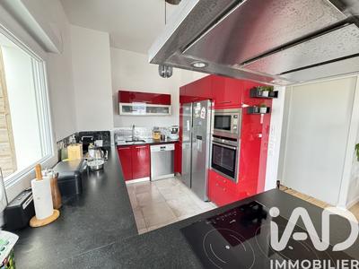 Appartement - 120 m² - 4 pièces