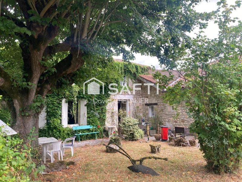 Maison - 280 m² - 15 pièces