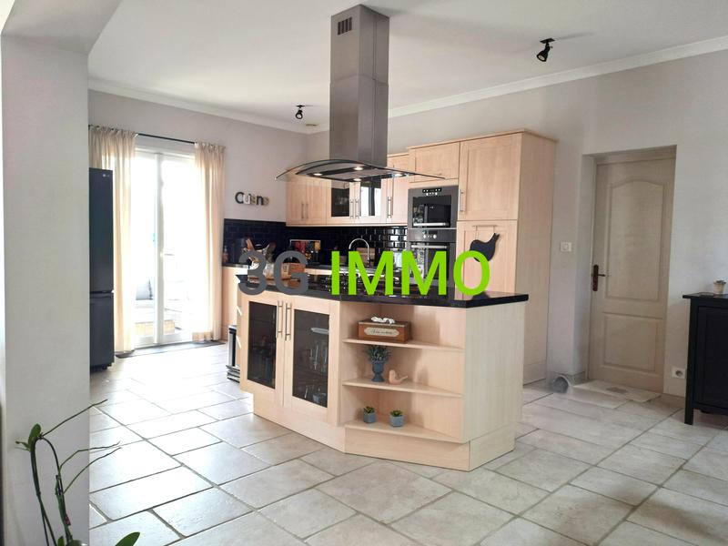 Maison traditionnelle - 173 m² - 6 pièces