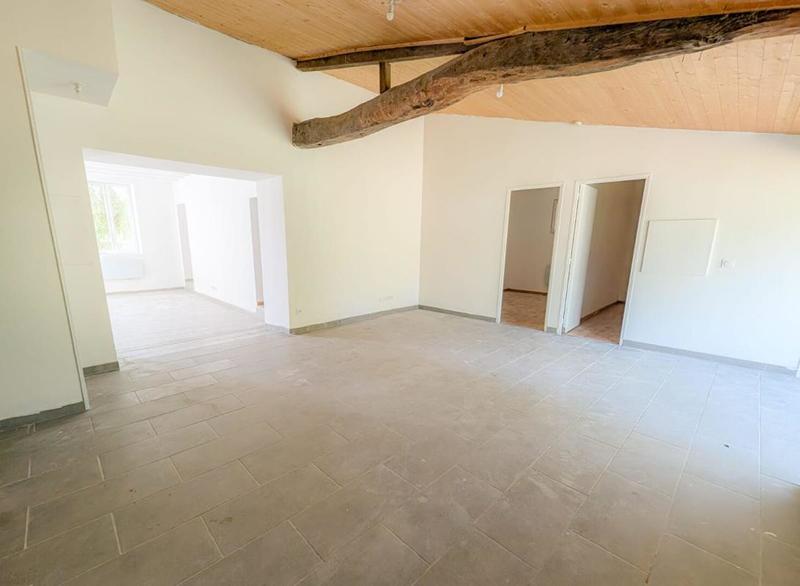 Maison - 162 m² - 9 pièces