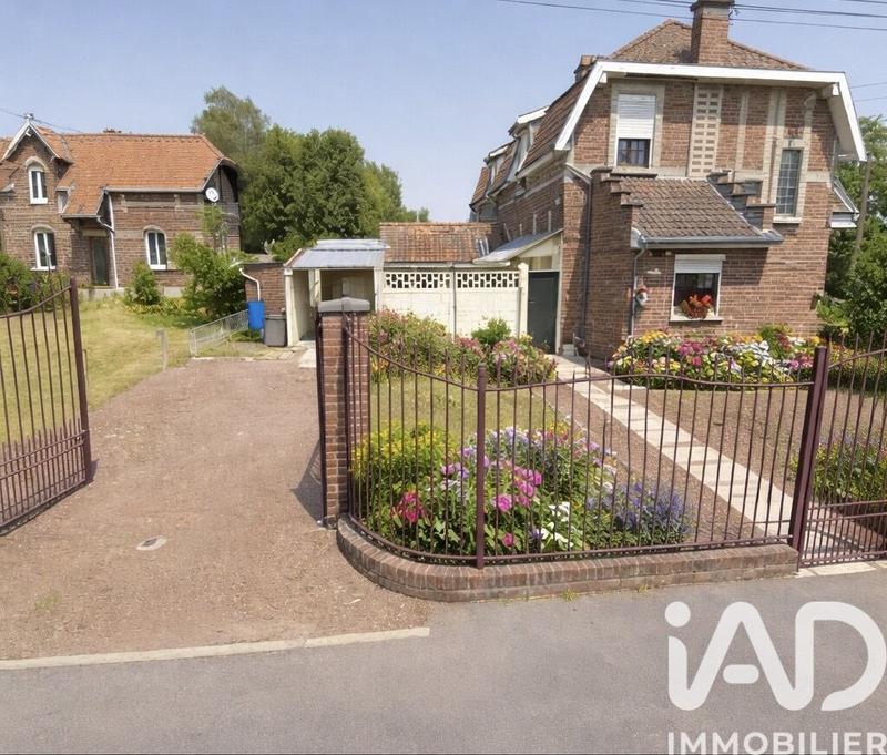 Maison - 102 m² - 5 pièces