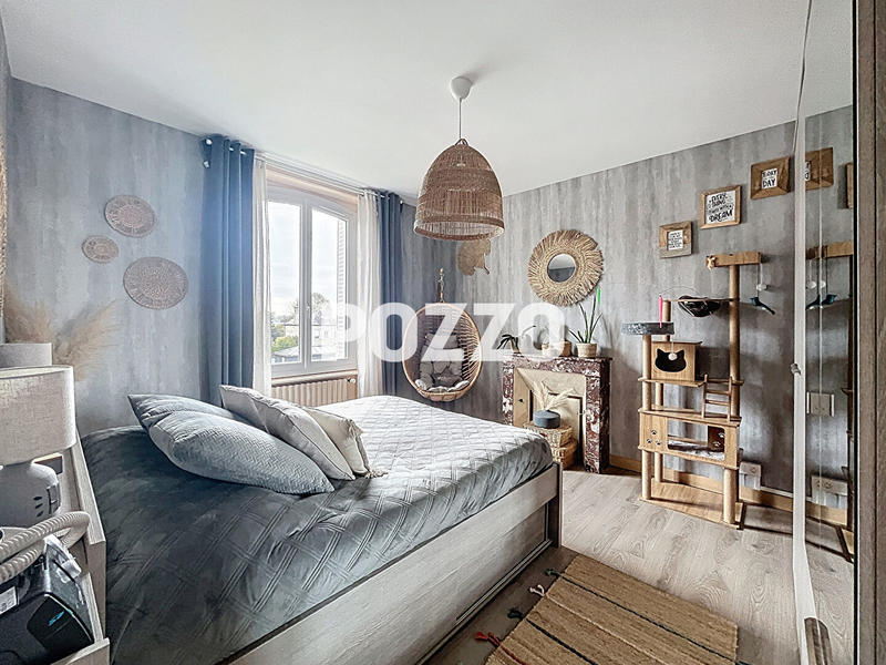 Maison - 196 m² - 7 pièces