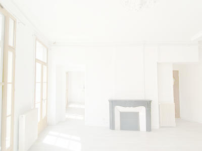 Appartement - 65 m² - 2 pièces