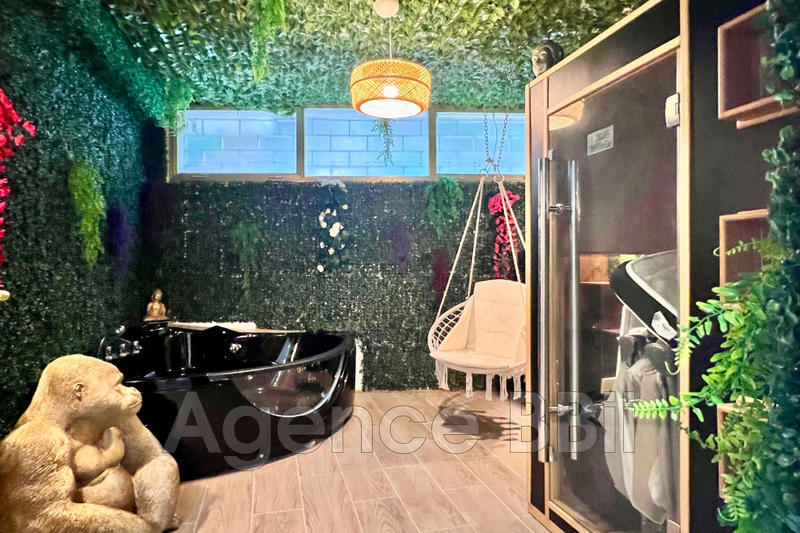 Appartement - 157 m² - 5 pièces