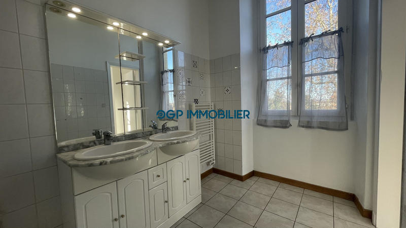 Appartement - 61 m² - 2 pièces