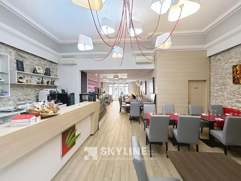 Fonds de commerce - Magasins - 140 m²