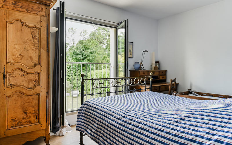 Maison - 230 m² - 7 pièces