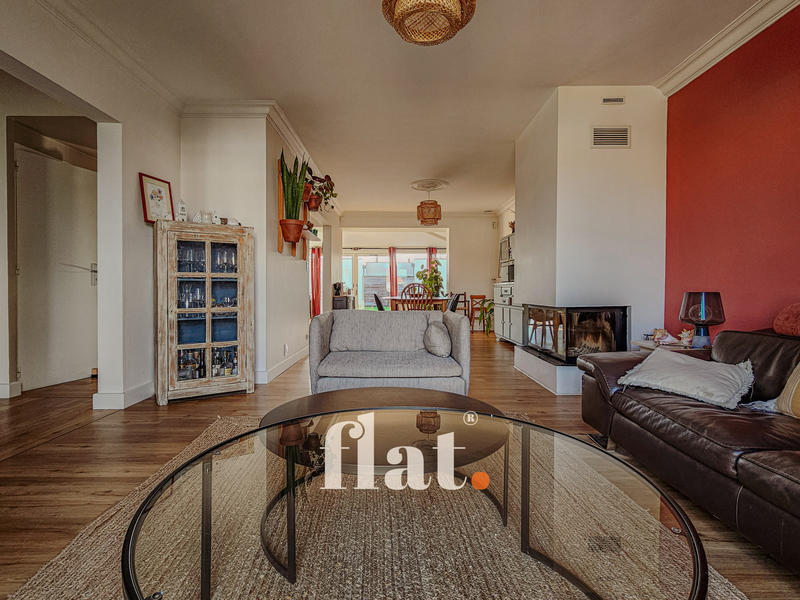 Maison - 161 m² - 5 pièces