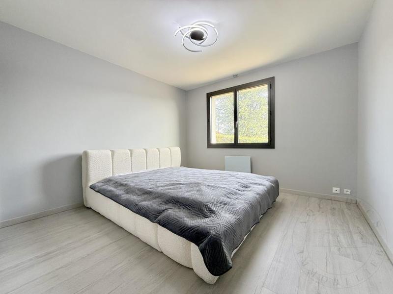 Maison traditionnelle - 178 m² - 6 pièces