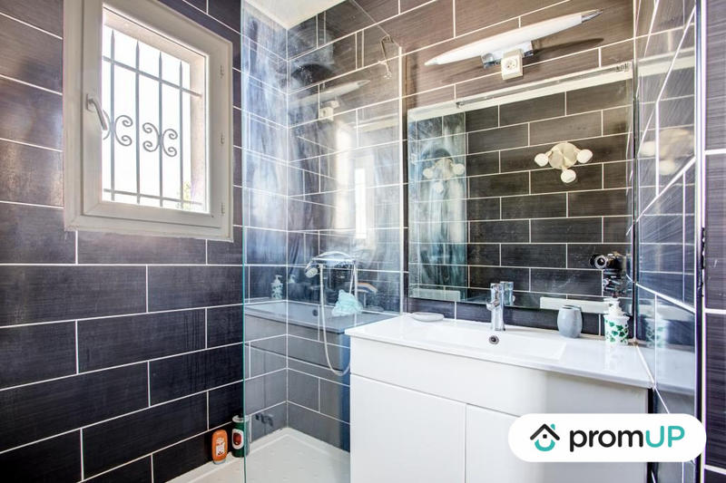 Maison contemporaine - 150 m² - 6 pièces