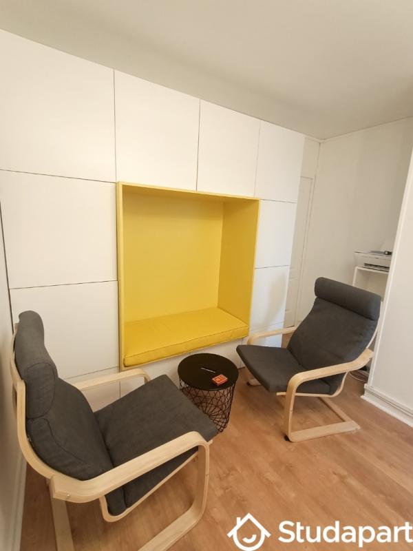Chambre - 10 m² - 1 pièce
