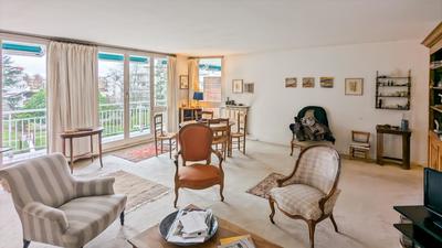 Appartement - 82 m² - 3 pièces