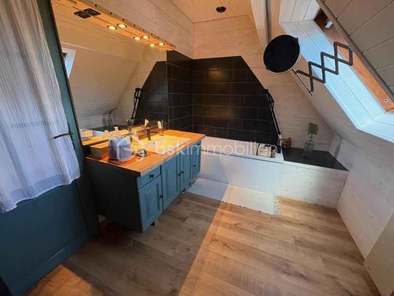 Maison traditionnelle - 117 m² - 5 pièces