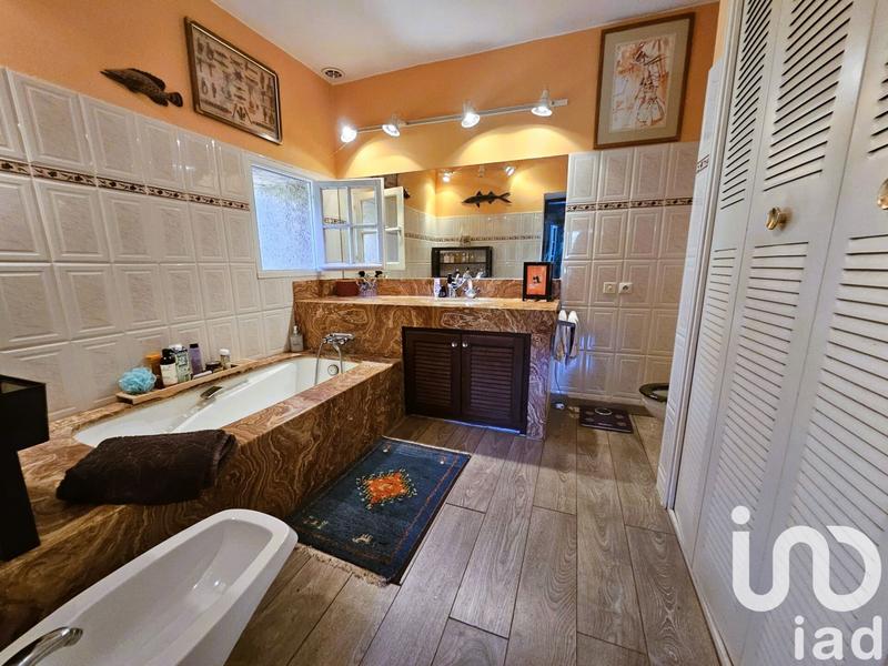 Bastide - 314 m² - 9 pièces