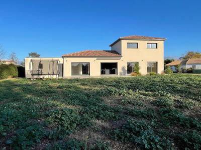 Villa - 152 m² - 5 pièces