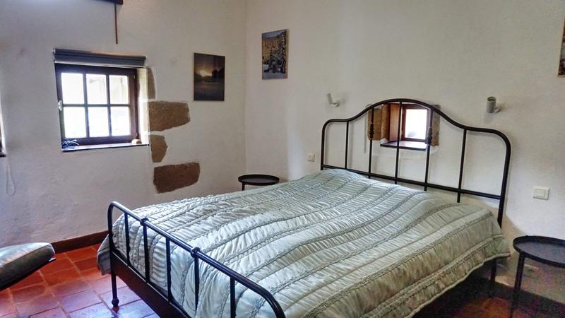 Maison - 240 m² - 12 pièces