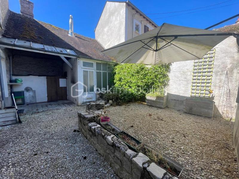 Maison - 177 m² - 7 pièces