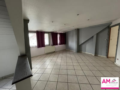 Appartement - 93 m² - 4 pièces