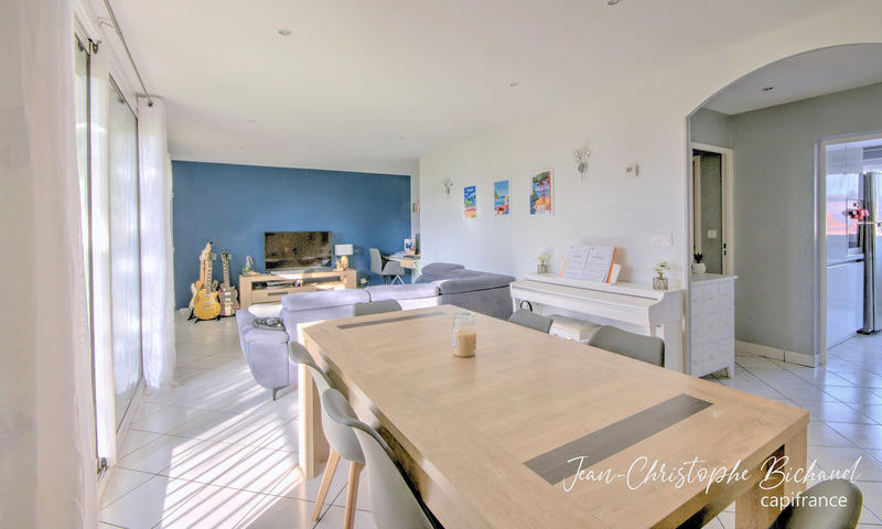 Appartement - 93 m² - 4 pièces