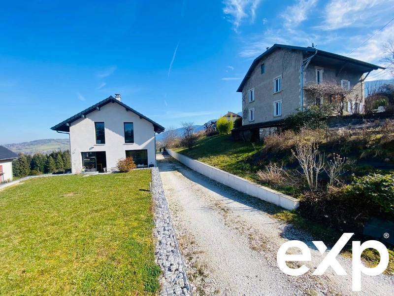 Maison - 102 m² - 4 pièces