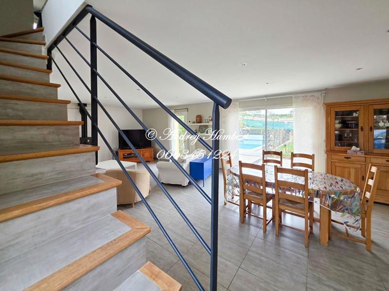 Maison - 147 m² - 6 pièces