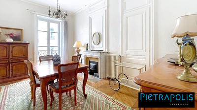 Appartement - 132 m² - 5 pièces