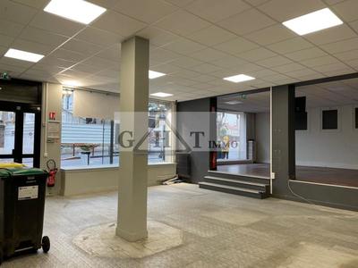 Local commercial - 340 m²