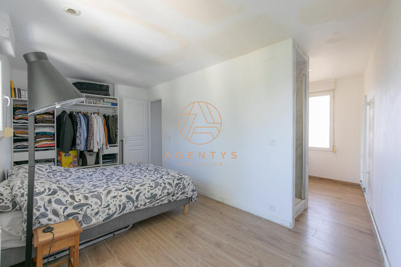 Maison - 97 m² - 5 pièces