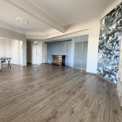 Appartement - 92 m² - 3 pièces