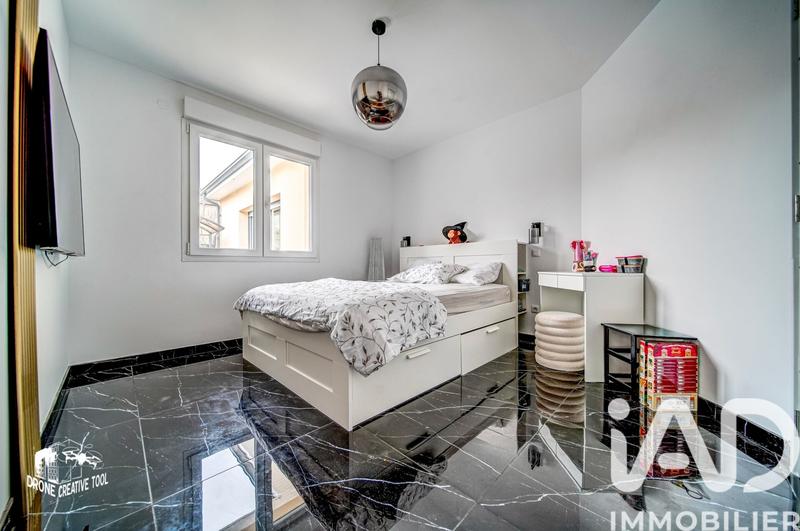 Maison - 122 m² - 6 pièces