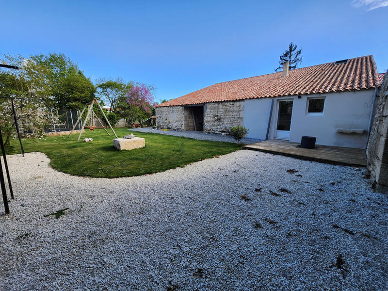 Maison - 180 m² - 7 pièces