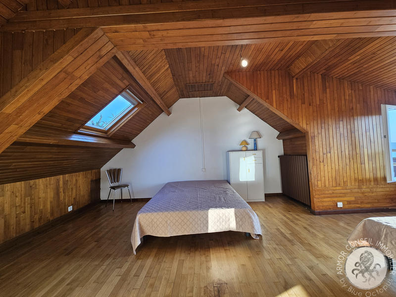 Maison - 93 m² - 6 pièces