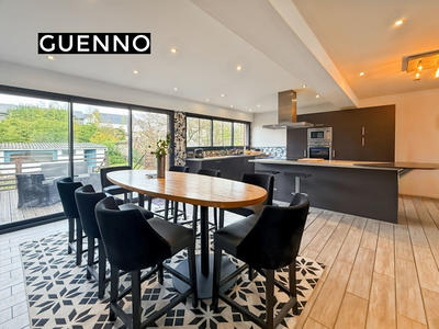 Maison - 145 m² - 5 pièces