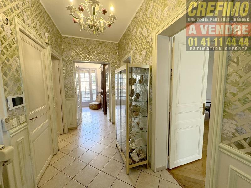 Maison - 190 m² - 8 pièces