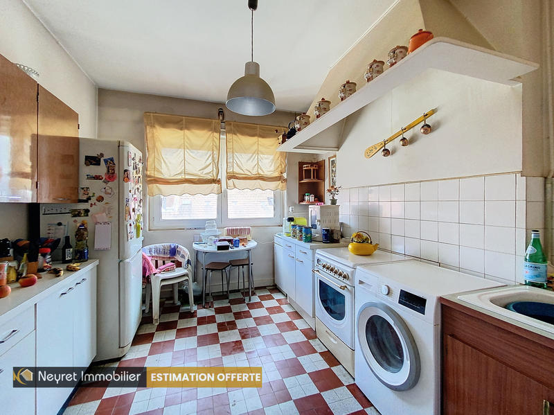 Appartement - 72 m² - 3 pièces