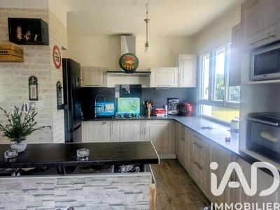 Maison - 77 m² - 4 pièces