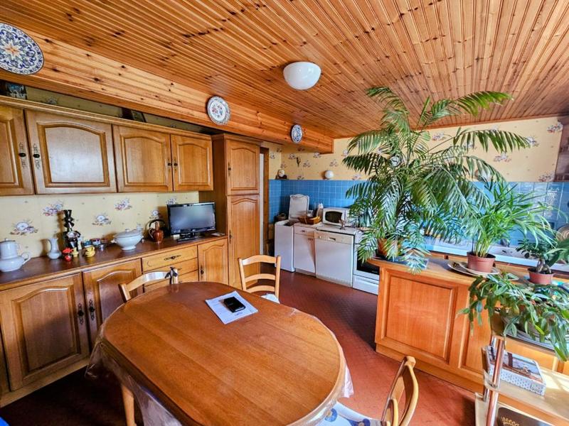 Maison - 85 m² - 5 pièces