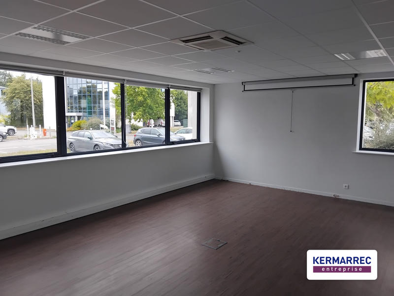 Bureau - 334 m²