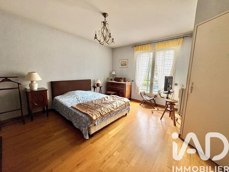 Appartement - 98 m² - 5 pièces