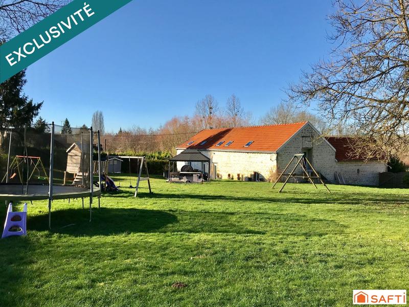 Maison - 280 m² - 12 pièces