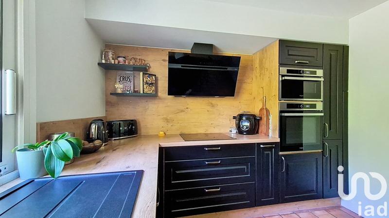 Maison - 210 m² - 7 pièces