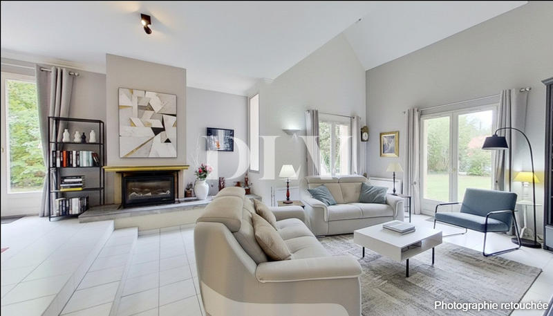 Maison - 194 m² - 6 pièces