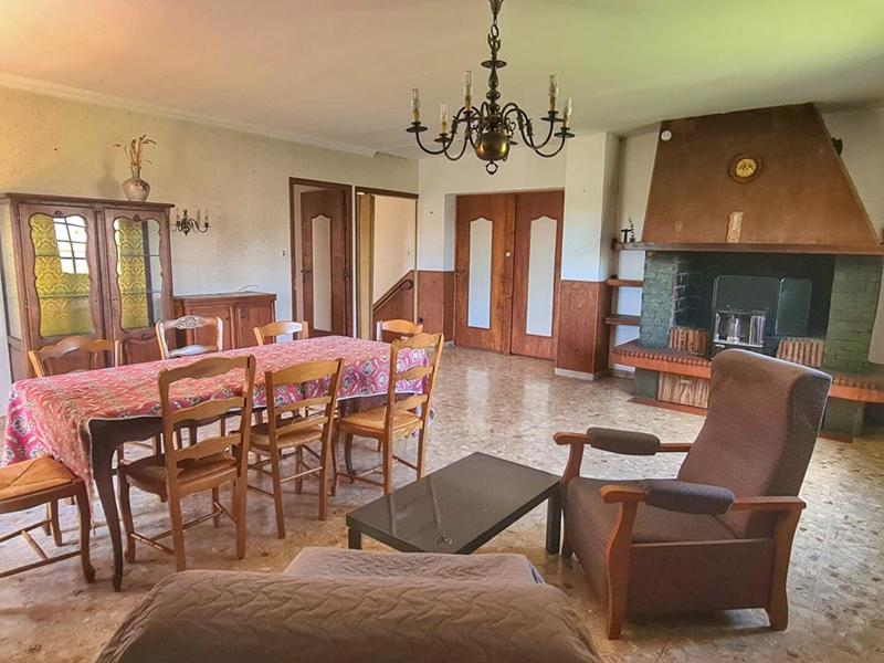 Maison - 165 m² - 7 pièces