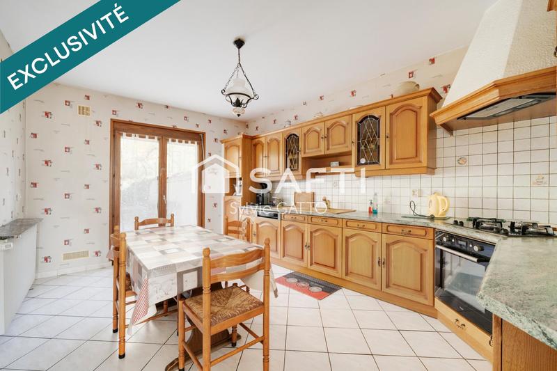 Maison - 193 m² - 6 pièces