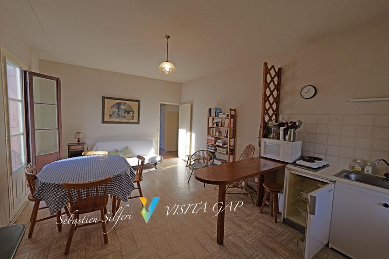 Maison - 143 m² - 12 pièces