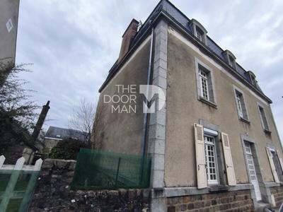 Propriété - 326 m² - 12 pièces